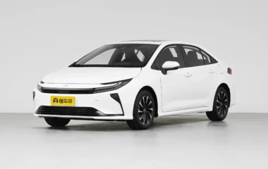 Toyota Corolla Hybrid 2026 Fuel-Efficient Smart Sedan
